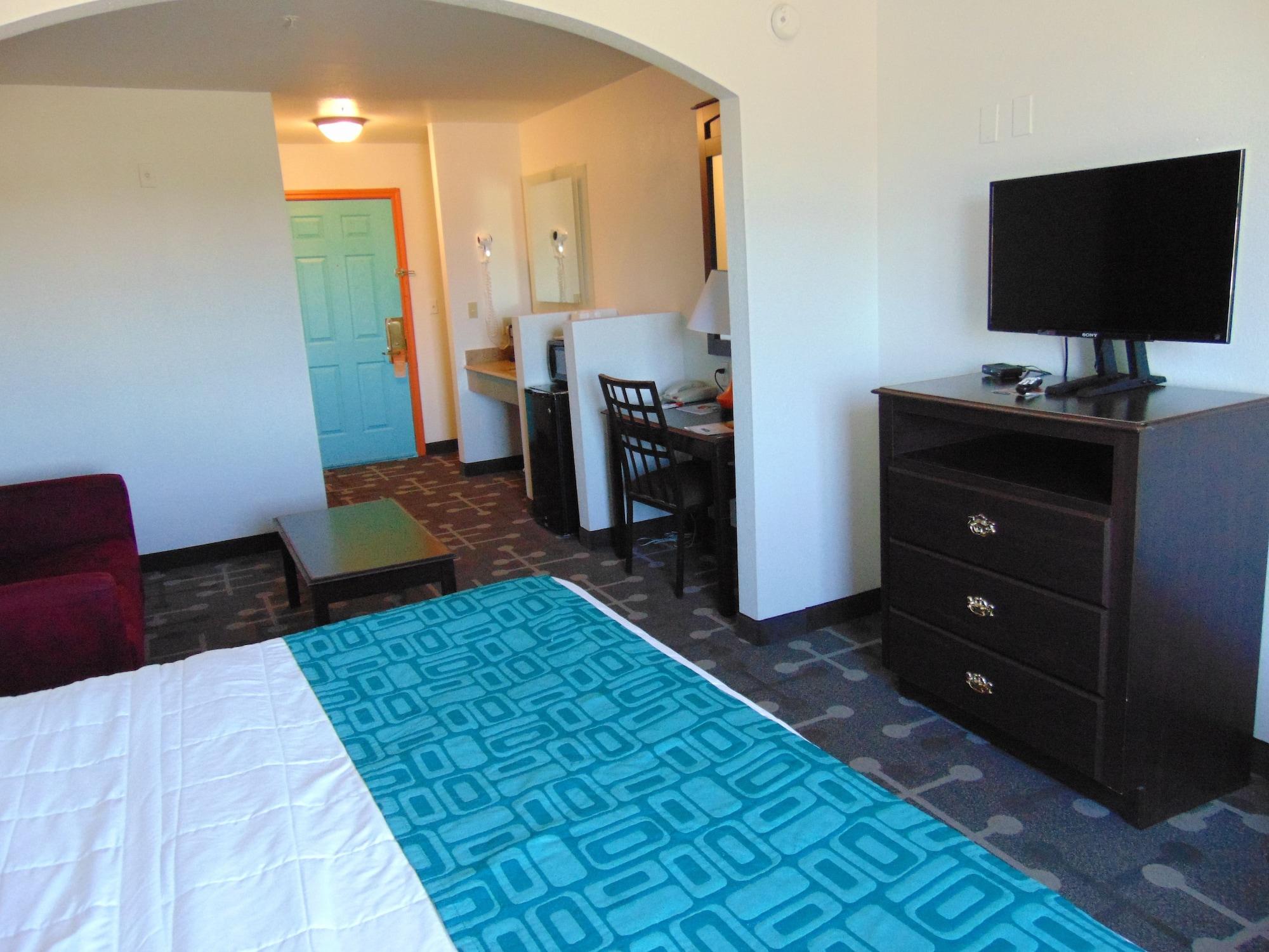 Howard Johnson By Wyndham Lubbock Tx Экстерьер фото