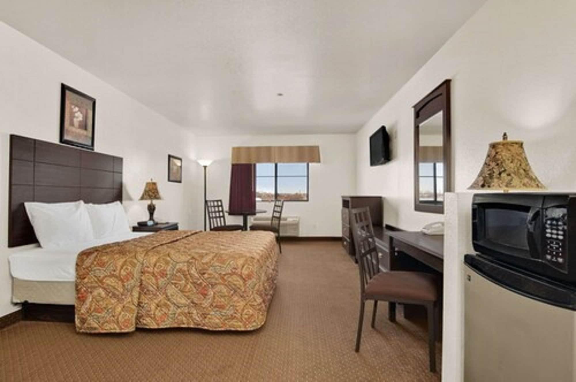 Howard Johnson By Wyndham Lubbock Tx Экстерьер фото