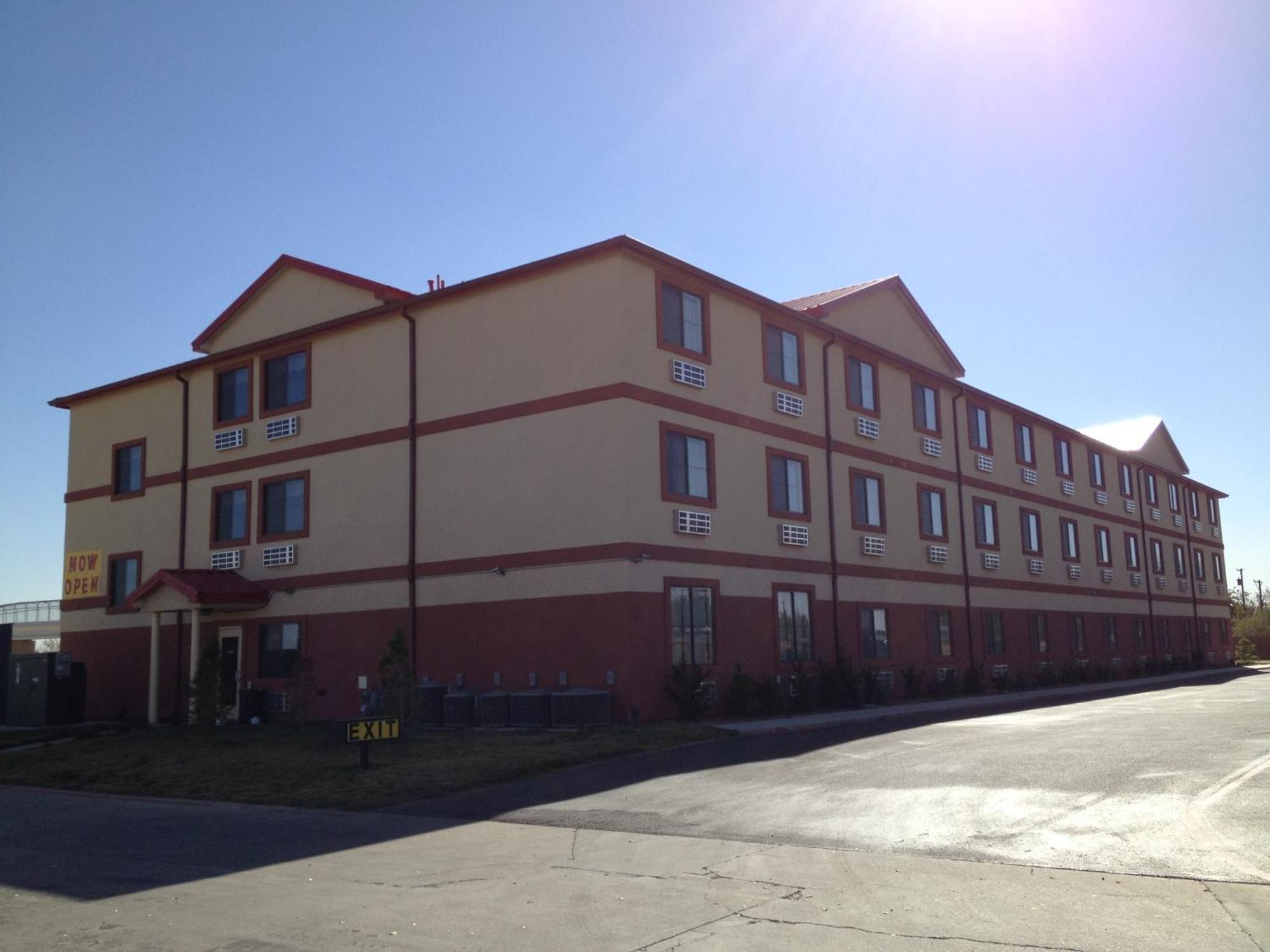 Howard Johnson By Wyndham Lubbock Tx Экстерьер фото
