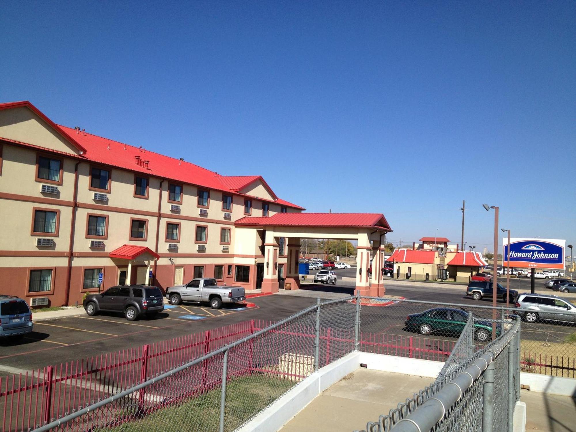 Howard Johnson By Wyndham Lubbock Tx Экстерьер фото