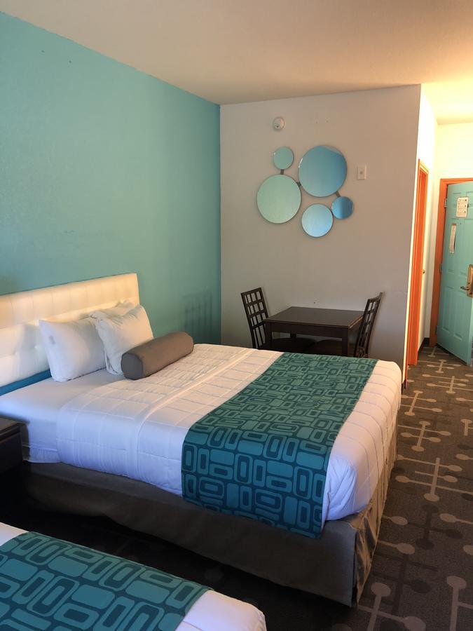 Howard Johnson By Wyndham Lubbock Tx Экстерьер фото
